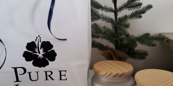 Victorian Christmas Scented Candle Review